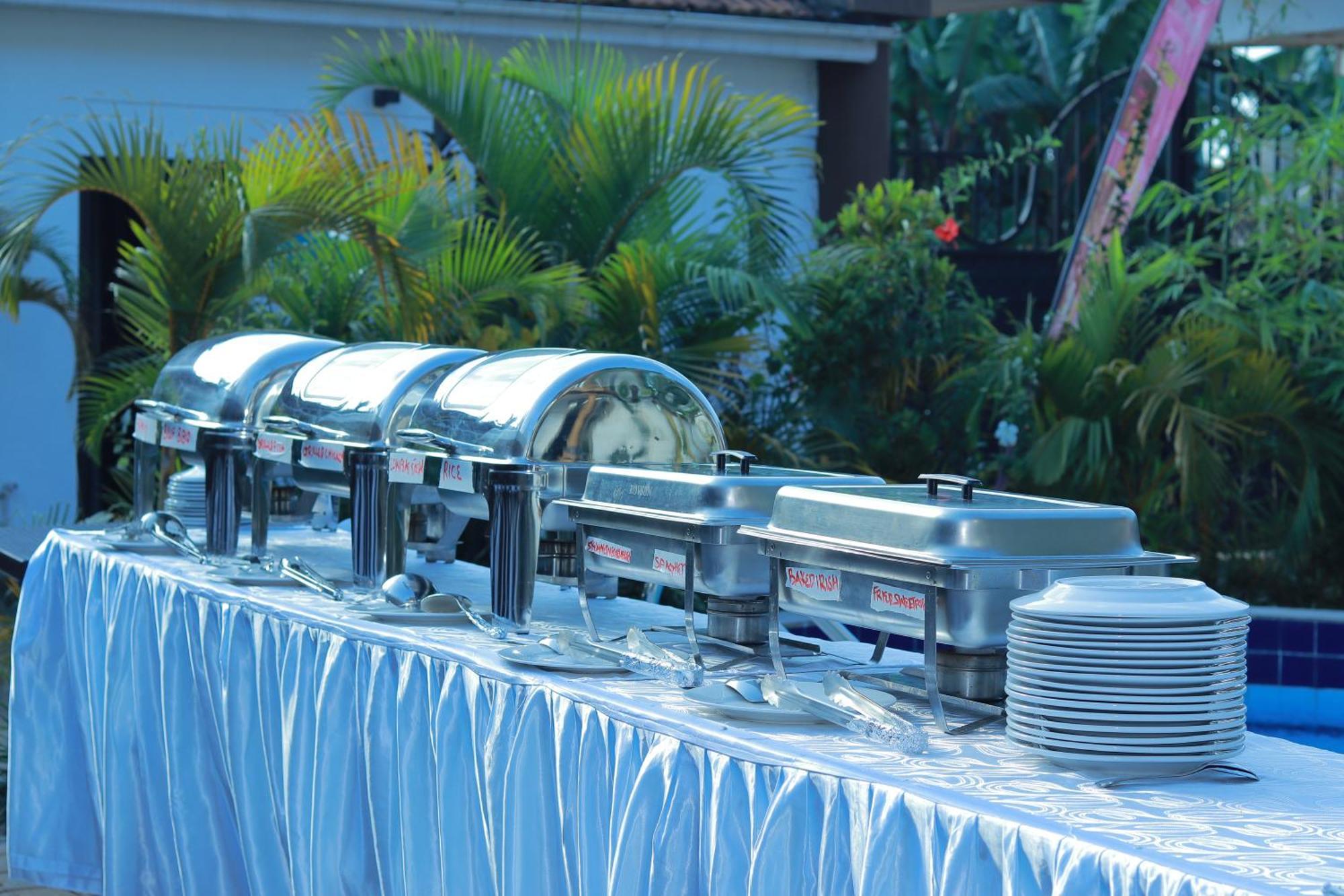 Mowicribs Hotel And Spa เอนเทบเบ้ ภายนอก รูปภาพ